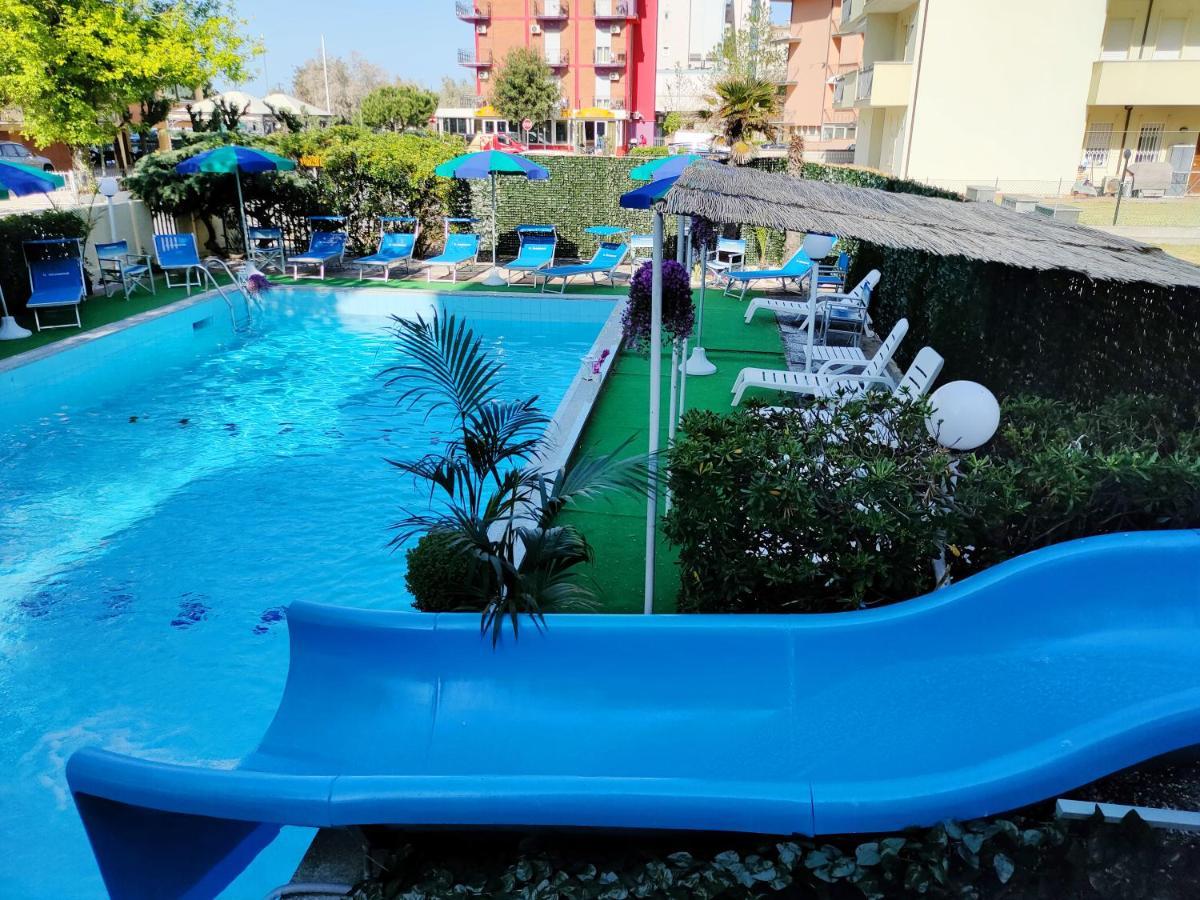 Hotel Club Cesenatico