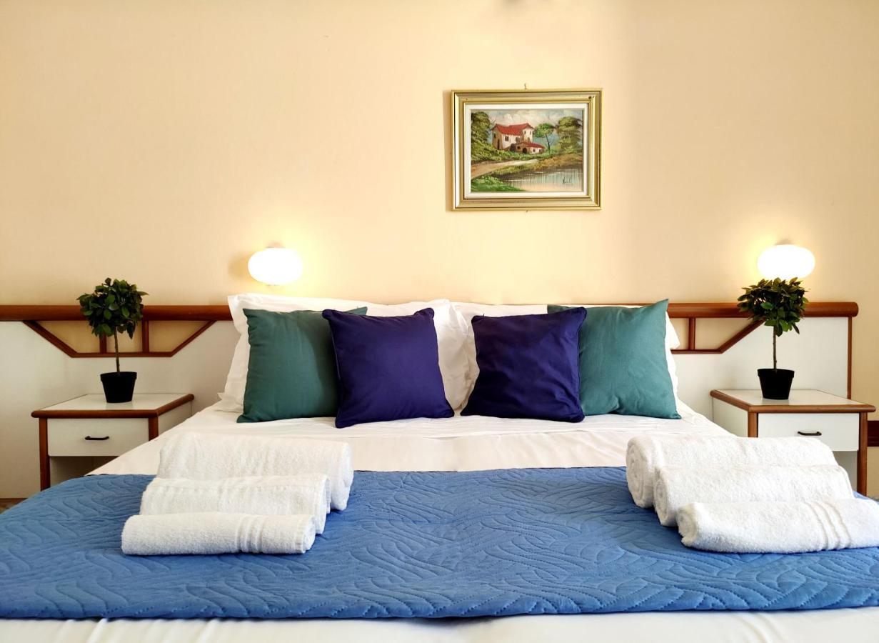 Club Hotel 3*