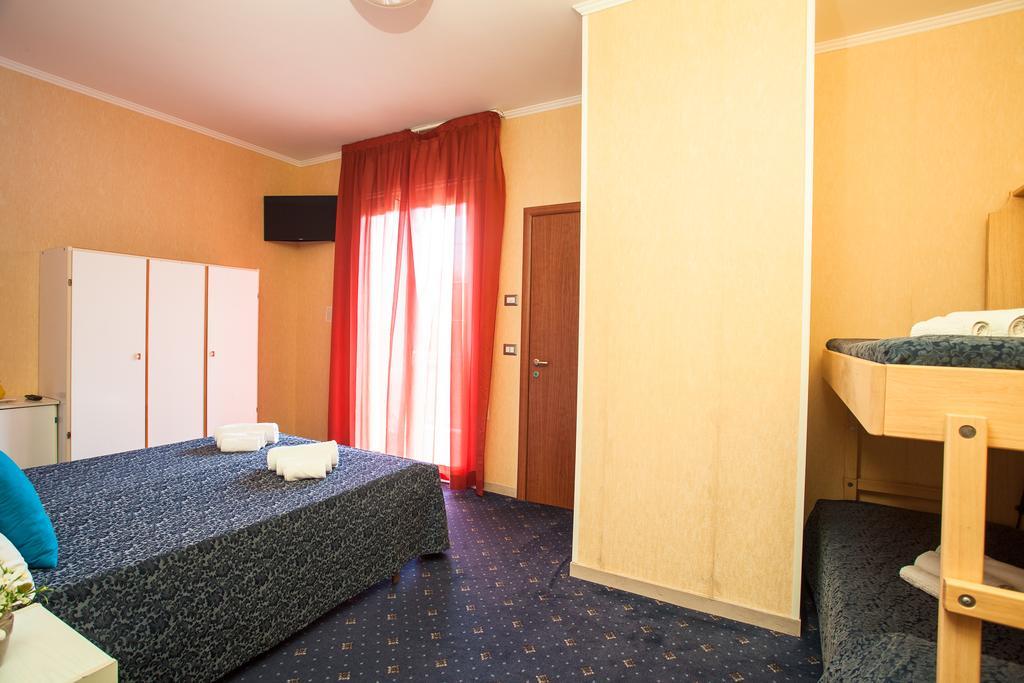 Hotel Club 3*